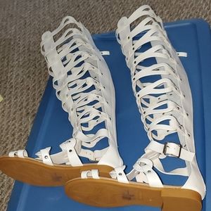 NIB FOREVER 5.5 Knee-High Caged Gladiator Sandals